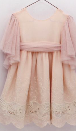 Fustan ceremonial roze, foque