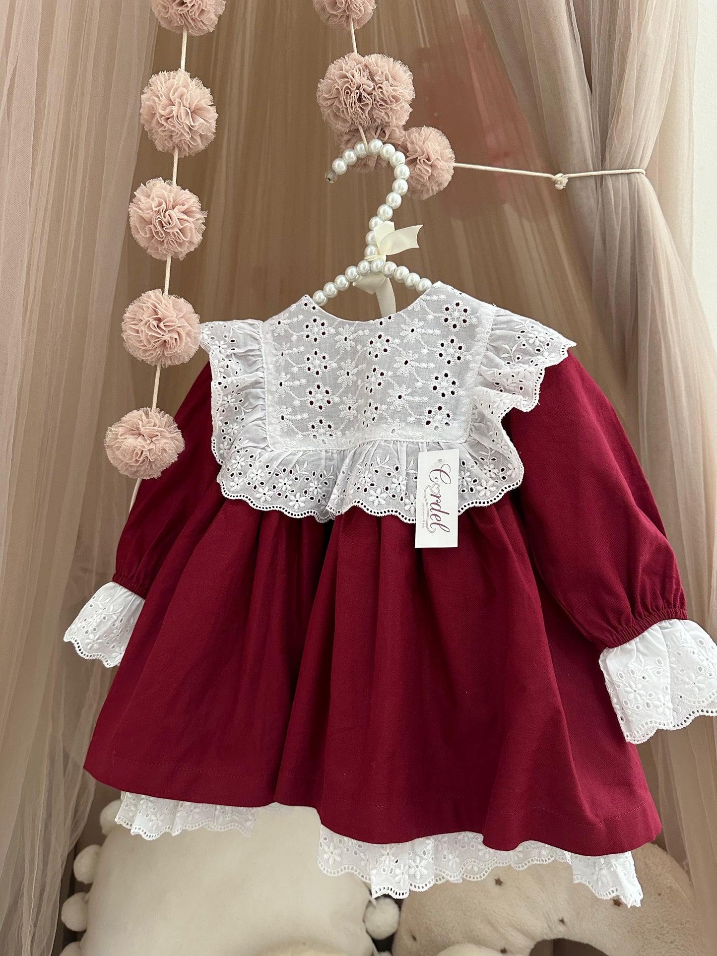 Fustan festiv bordo me jake te bardhe, crd