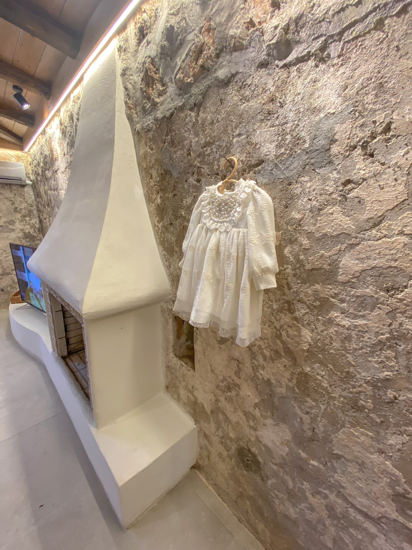 Fustan eventesh, se
