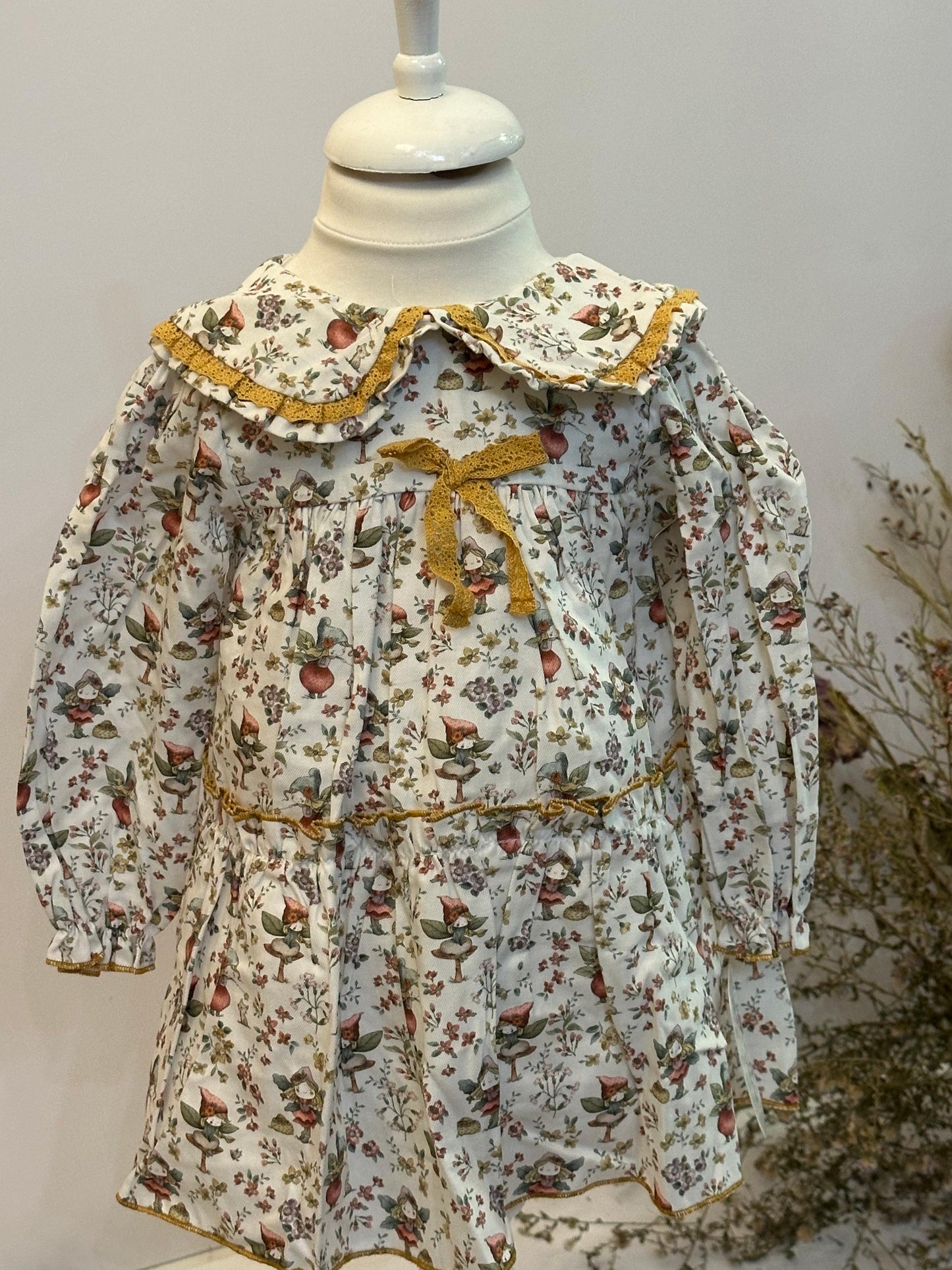 Fustan festiv, valentina