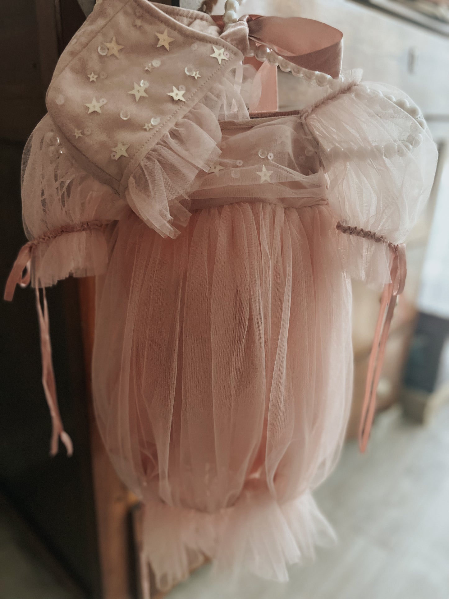 Marais Sky set newborn gown dhe kapuç